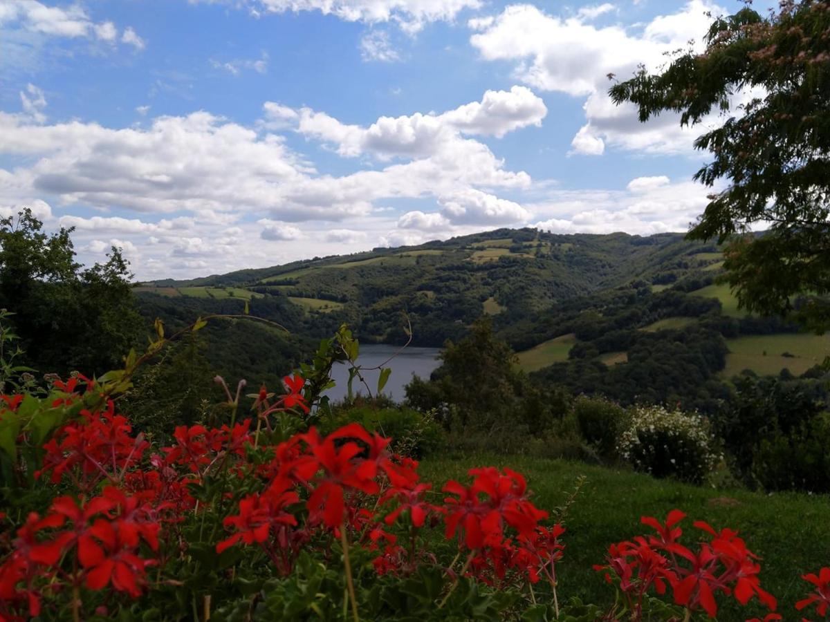 Auberge Du Lac Mandailles  ภายนอก รูปภาพ